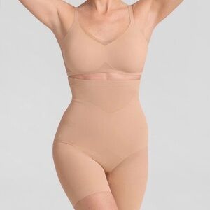 HoneyLove Nude Superpower Spanx Shorts Size Medium RN #156214